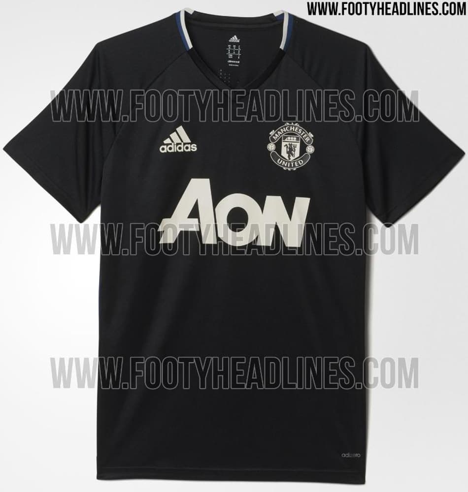 Black Devils? Nova camisa de aquecimento do Manchester United vaza na internet