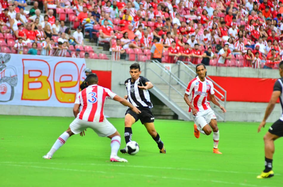 Náutico goleia o Central e assume a ponta do hexagonal final