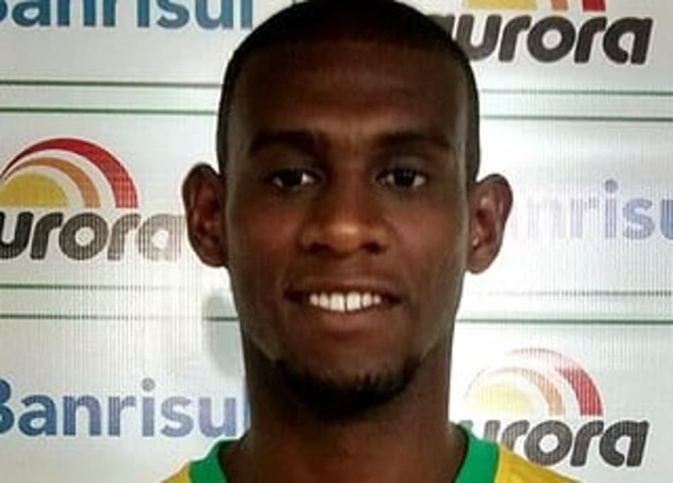 Lateral do Ypiranga-RS analisa duelo com Juventude pelas quartas do Gauchão