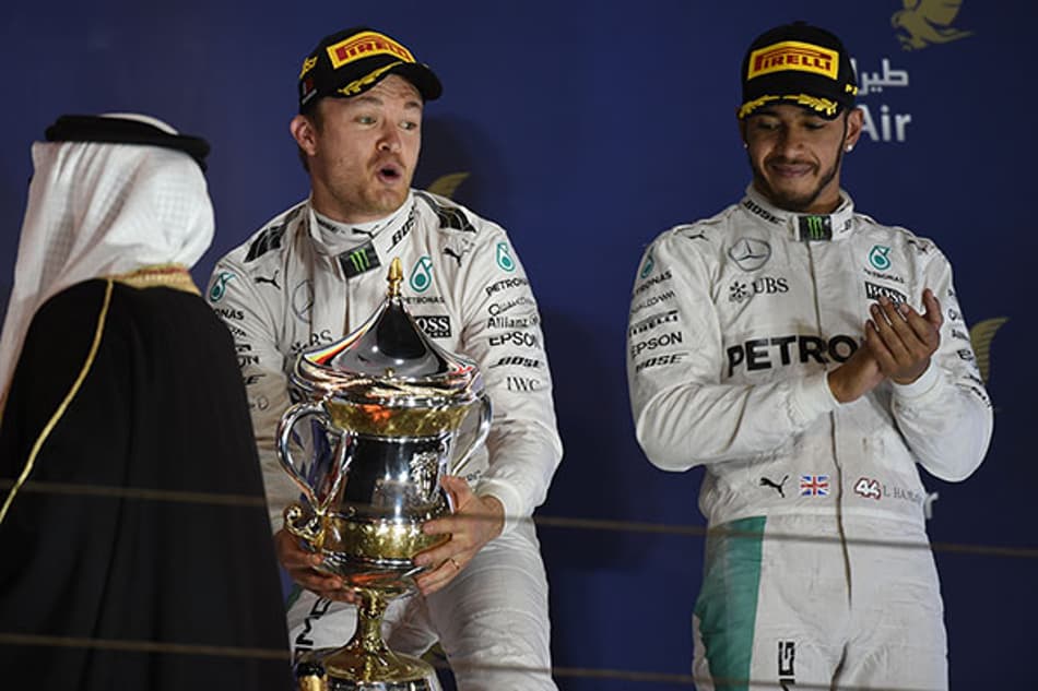 Hamilton minimiza sequência de vitórias de Rosberg