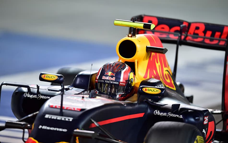 Red Bull pode trocar Verstappen por Kvyat para o GP da Espanha