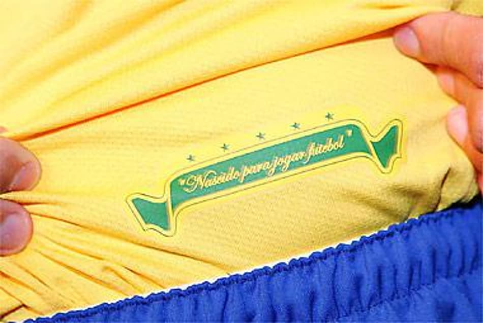 Qual frase você colocaria na camisa do seu time? Veja os resultados!
