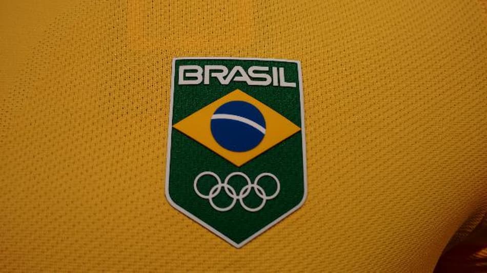 Brasil lança uniformes de futebol, basquete e atletismo para Olimpíada Rio-2016