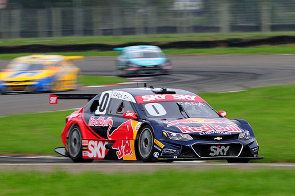 Stock Car: Cacá Bueno é o pole-position no Velopark