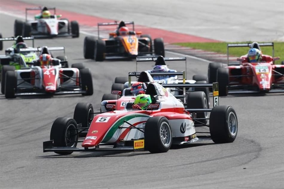 Mick Schumacher vence na sua estréia na Fórmula 4