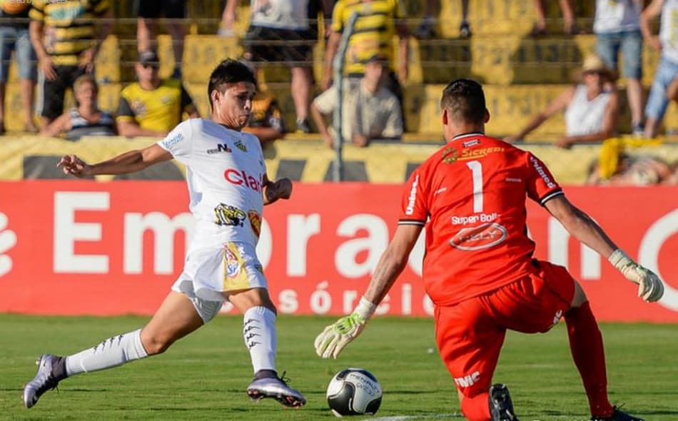 Ex-São Paulo, Luiz Araújo sonha com gol no Corinthians na Arena
