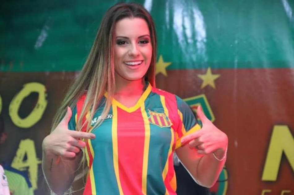 Com panicat e veterano, Sampaio Corrêa lança novo uniforme