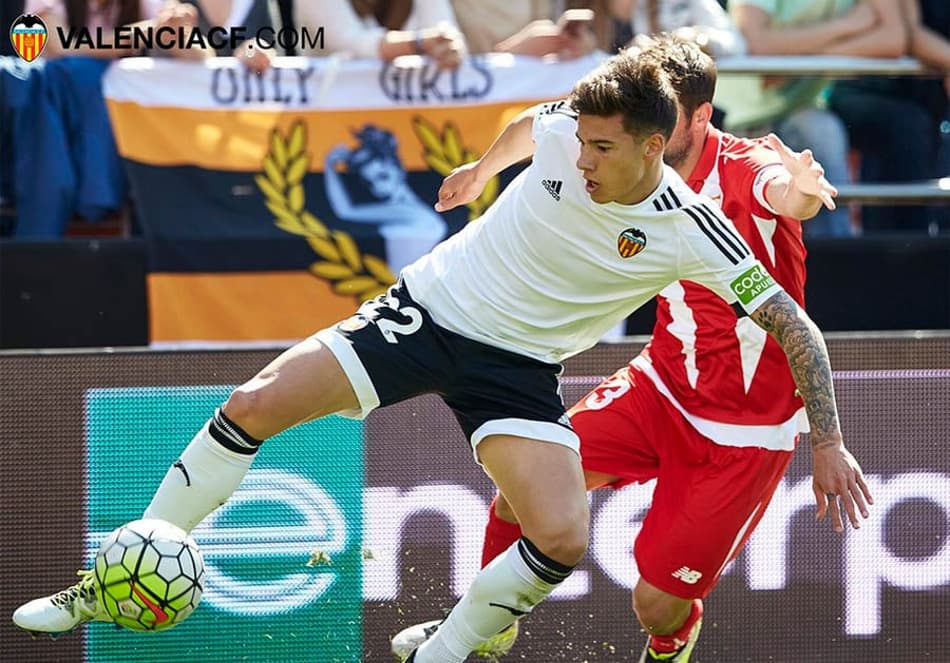 Xô, degola! Valencia vence Sevilla nos acréscimos com gol de Negredo