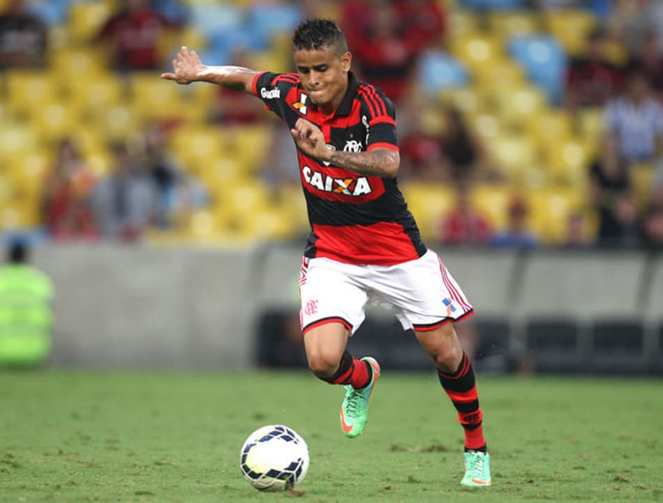 Boa investida do Palmeiras? Veja as estatísticas de Everton pelo Flamengo em 2016