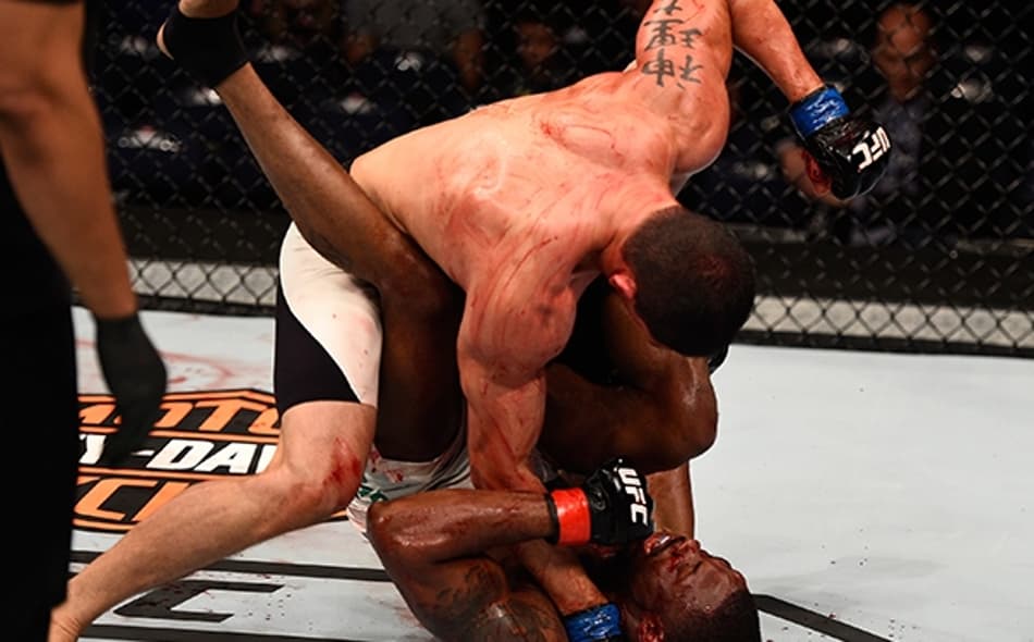 Após vitória, Mutante pede ‘luta fácil’ contra Uriah Hall em evento no Brasil