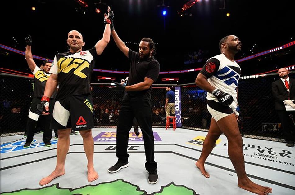 Glover Teixeira fatura bônus extra por nocaute em cima de Rashad