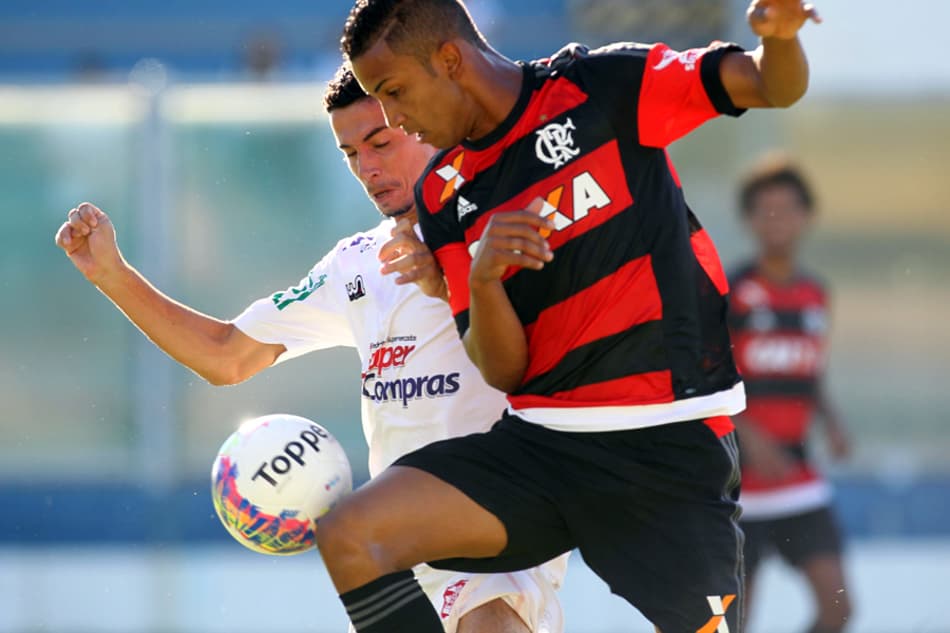 SIGA! Flamengo mede forças com Bangu de olho em vaga na semifinal