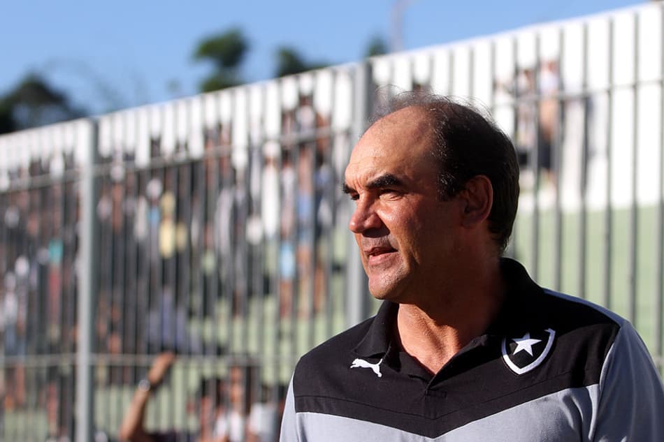 Ricardo Gomes projeta clássico com Flu e lamenta não ter vantagem