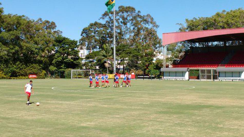 AO VIVO! Siga tudo que acontece na terça-feira do São Paulo