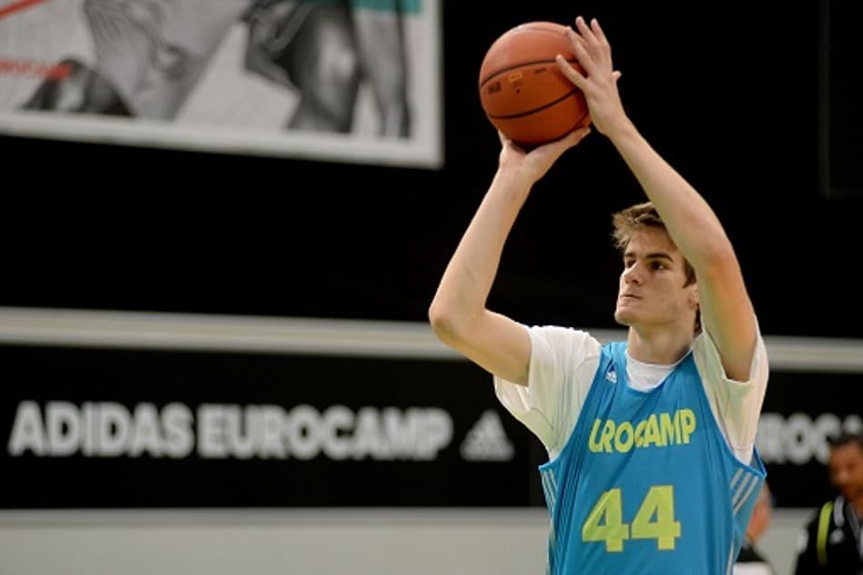 Dragan Bender treinará para apenas três times antes do draft