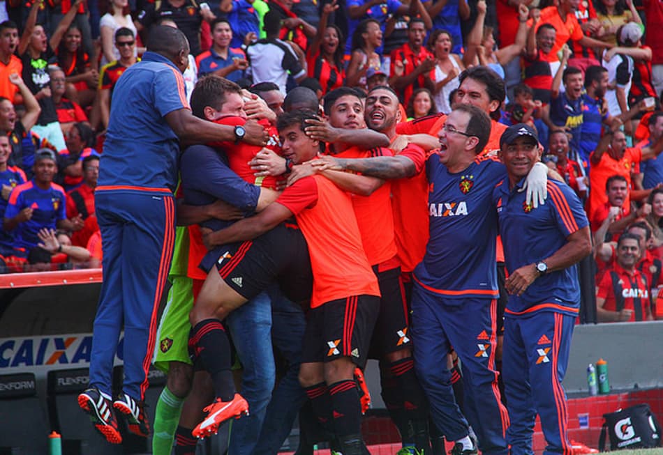 Sport sai na frente do Salgueiro por vaga na final do Pernambucano