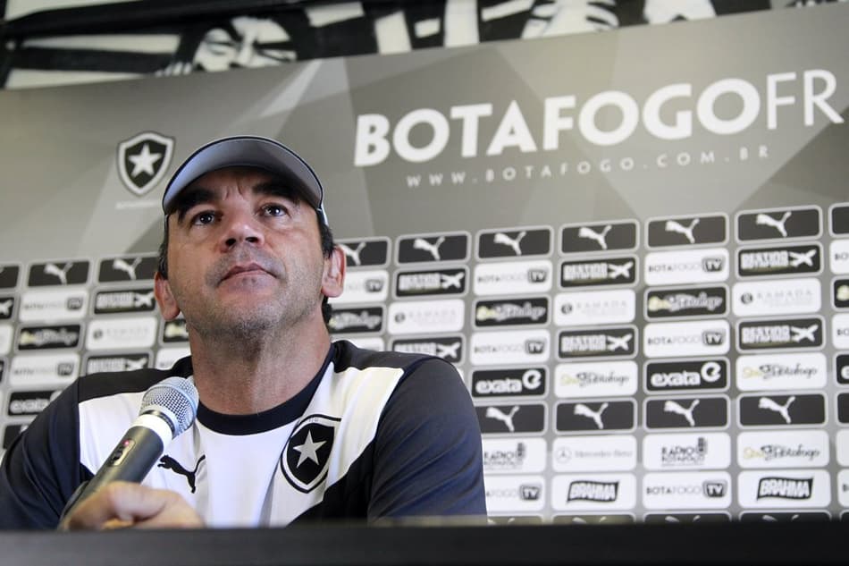 Ricardo Gomes cobra equilíbrio, mas ressalta: ‘Empate não nos serve’