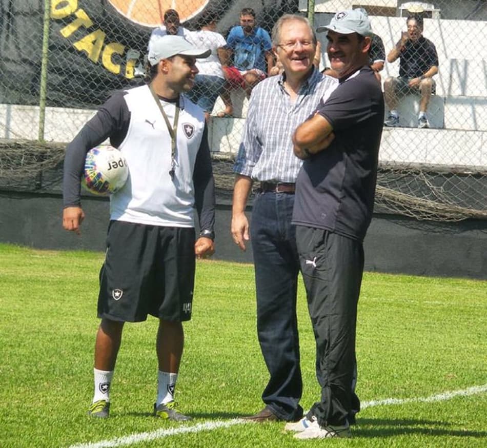 Botafogo efetiva interino Jair Ventura. SAiba como foi a coletiva do presidente