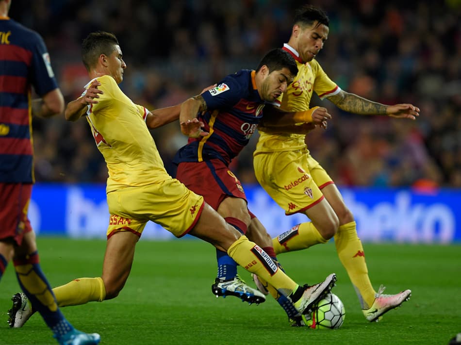 AO VIVO! Pressionado, Barcelona recebe o Sporting Gijón pela ponta