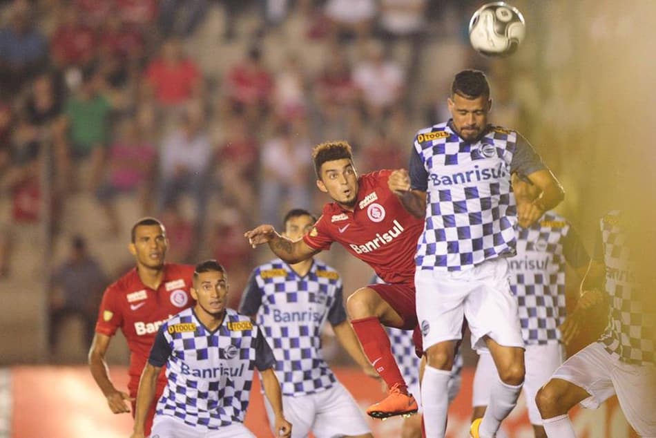 SIGA! Inter abre o placar contra o São José