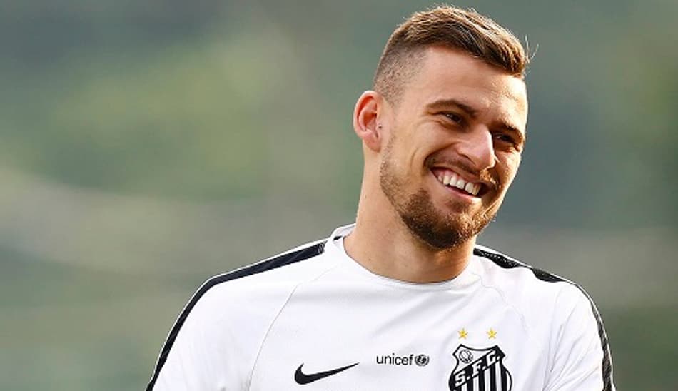 Após eliminar o rival, Lucas Lima volta a provocar o Palmeiras