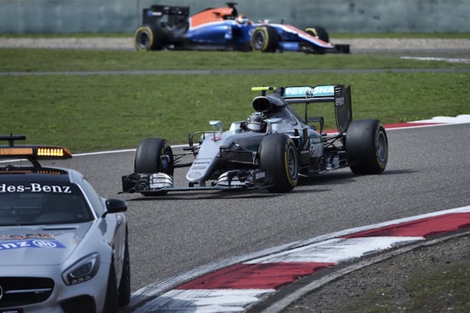 Wolff: "Renovação de Rosberg depende de pequenos detalhes"