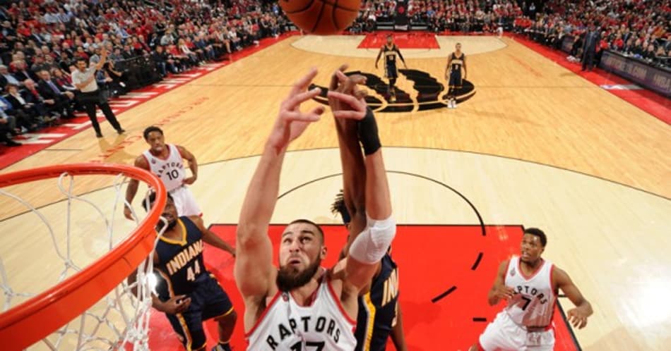 Com fim emocionante, Raptors bate Pacers
