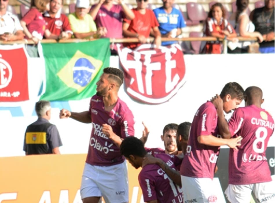 Gols, dribles e assistências: os números de Samuel, que volta ao Flu, em sua passagem pela Ferroviária