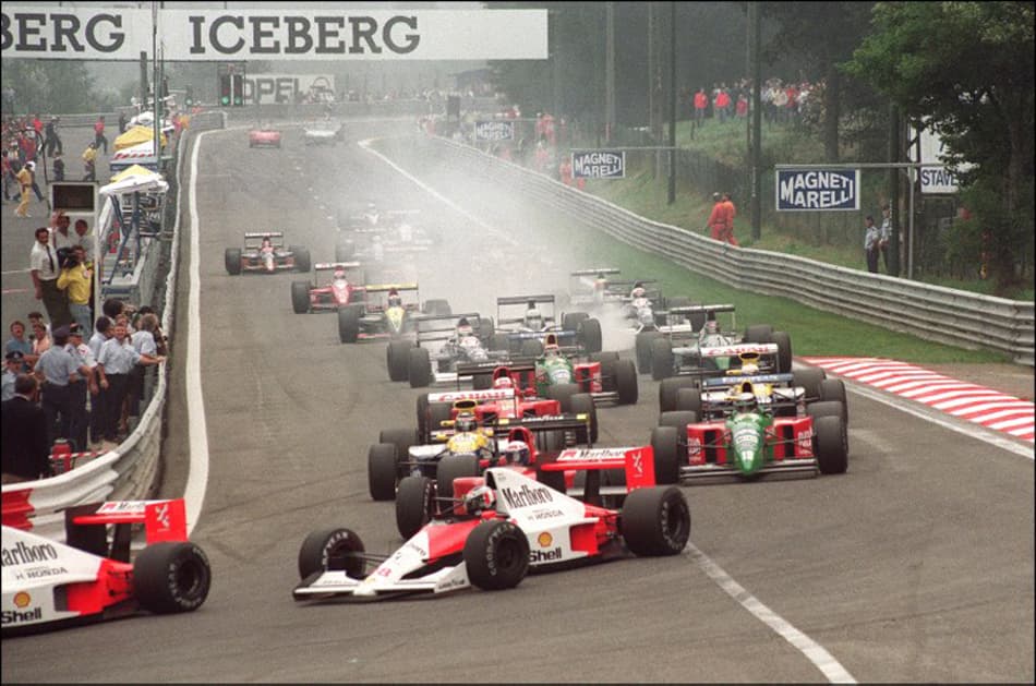 Prost :"Fabricantes não querem retorno do motor V8 ou V10″