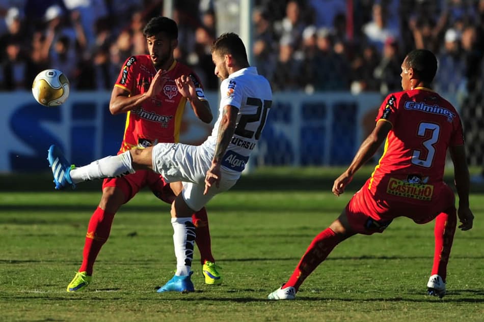 Em jogo disputado, Santos e Audax ficam no empate em Osasco. Siga o pós!