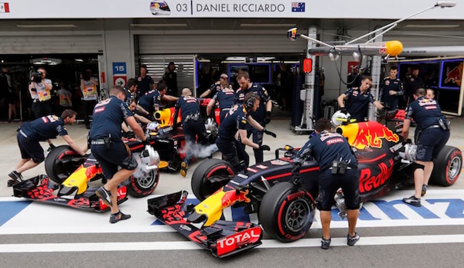 Ricciardo: Espero desculpas vindas de Kvyat