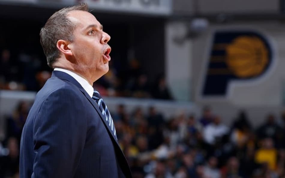 Frank Vogel detona arbitragem por faltas em Jimmy Butler