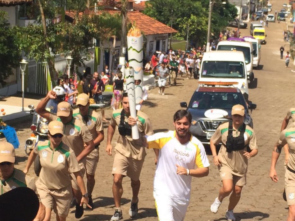 Comitê Rio-2016 abre exceção e dará tocha olímpica para 'quem não puder pagar'