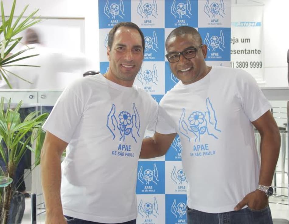 Edmundo e César Sampaio lançam campanha da APAE e Autopel