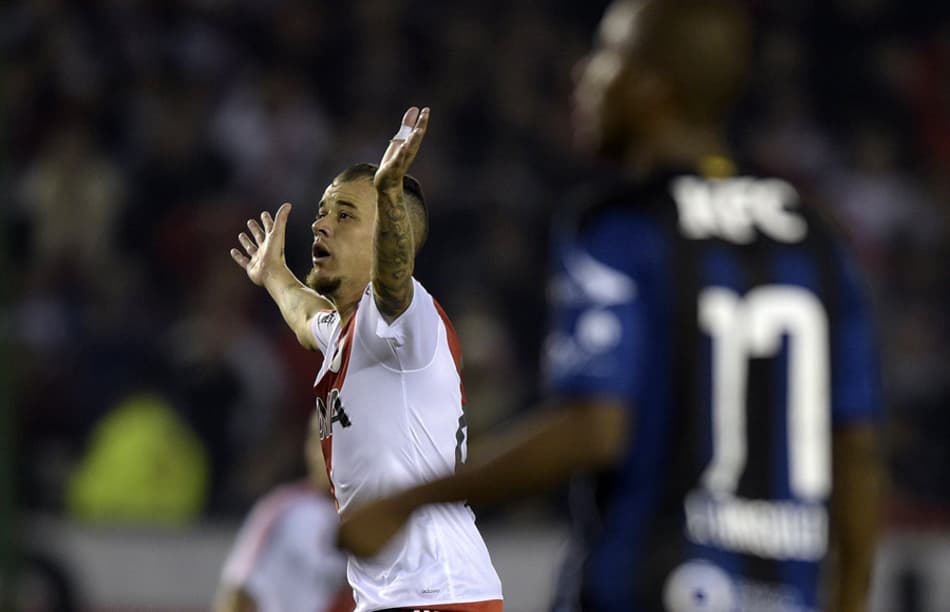 River faz pressão por 90 minutos, mas está eliminado na Libertadores