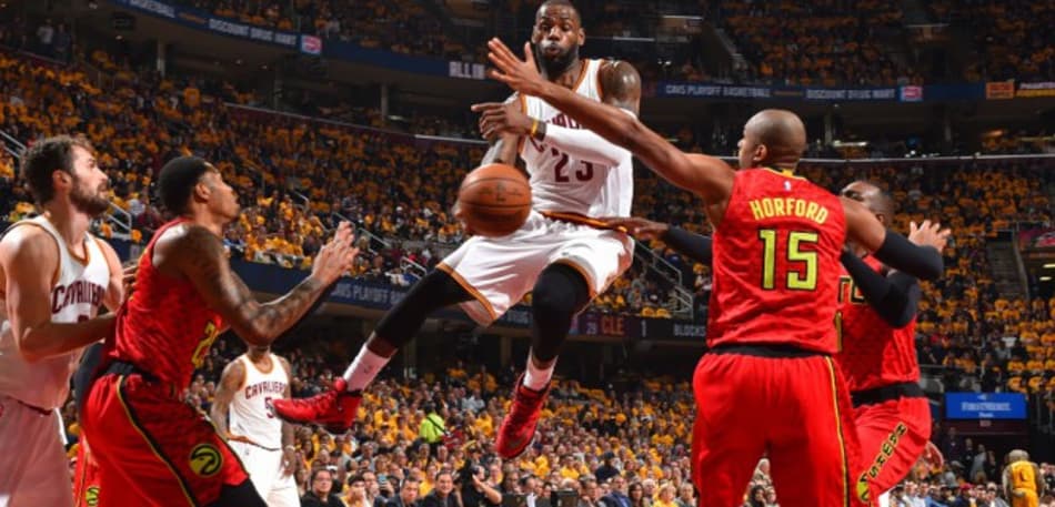 Cavs quebra recorde de cestas de três, humilha Hawks e abre 2 a 0 na série