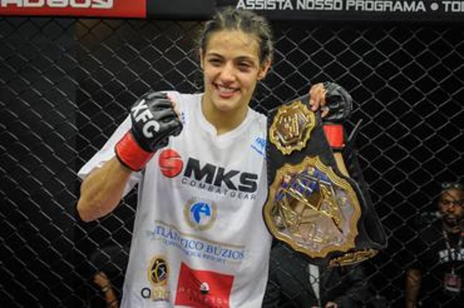 Poliana Botelho comemora contrato com UFC e projeta descida de peso