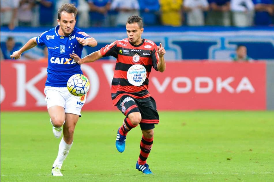 TEMPO REAL! Cruzeiro recebe o Campinense pela Copa do Brasil