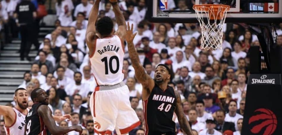 Com nova prorrogação, Raptors bate Heat e iguala série