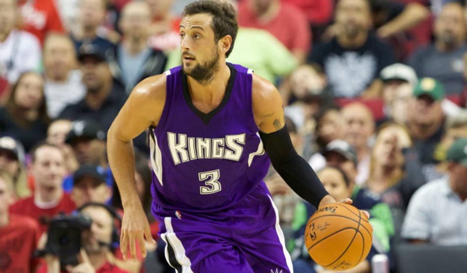 Marco Belinelli é adquirido pelo Charlotte Hornets por escolha de draft