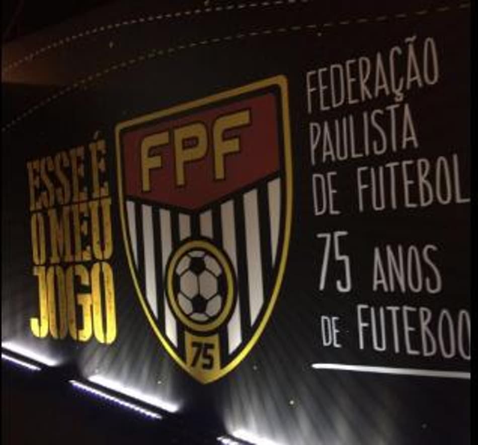 Propostas de Globo e Esporte Interativo para o Paulistão foram estudadas ‘criteriosamente’, diz FPF