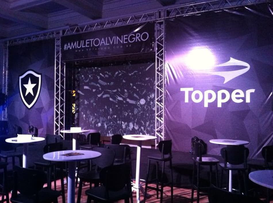 SIGA! Botafogo apresenta uniforme após vitória na Copa do Brasil