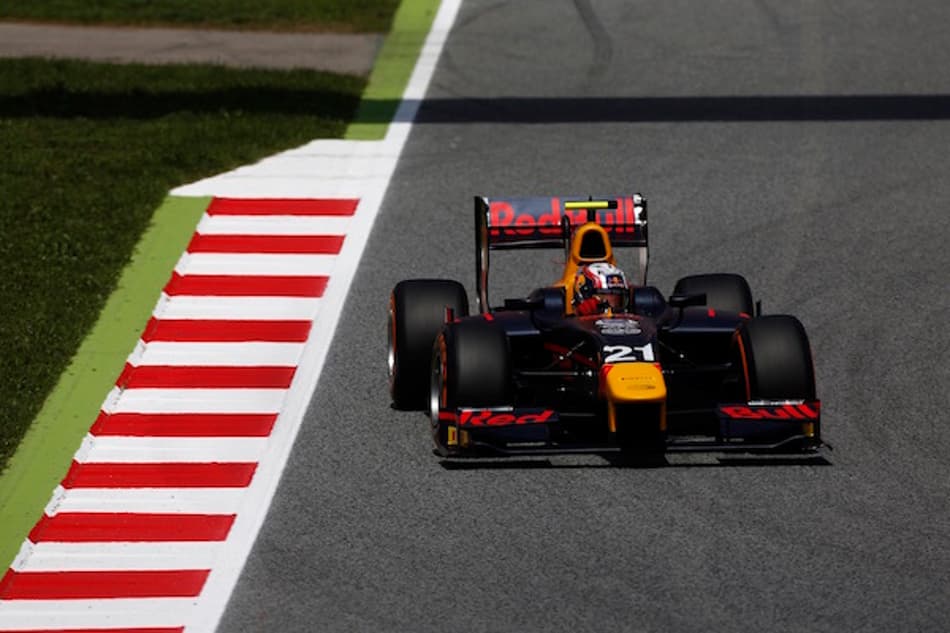 GP2: Pierre Gasly conquista a pole-position da rodada espanhola