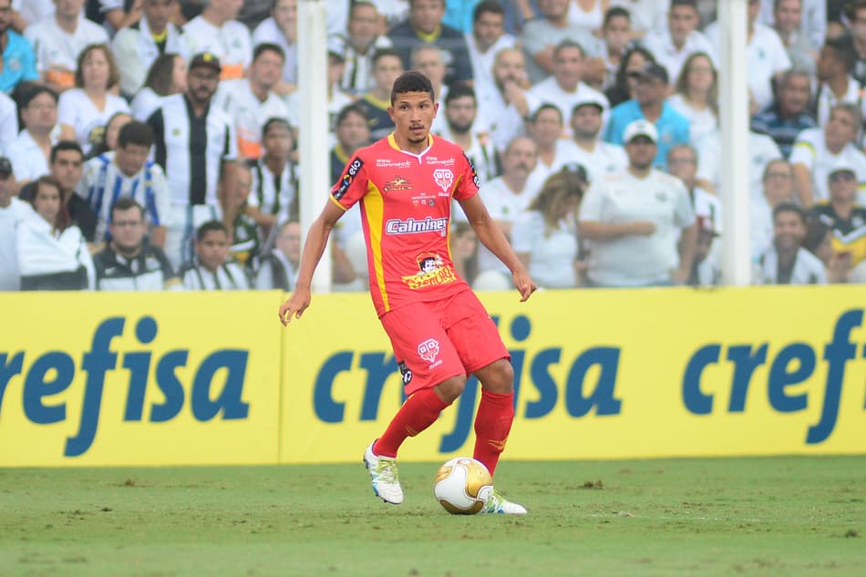 Santos acerta com o Audax para ter volante Yuri até o fim de 2017