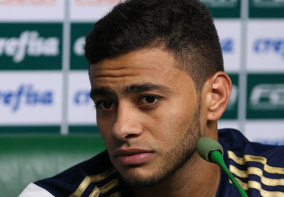 AGORA! Cleiton Xavier dá entrevista após jogo-treino do Palmeiras