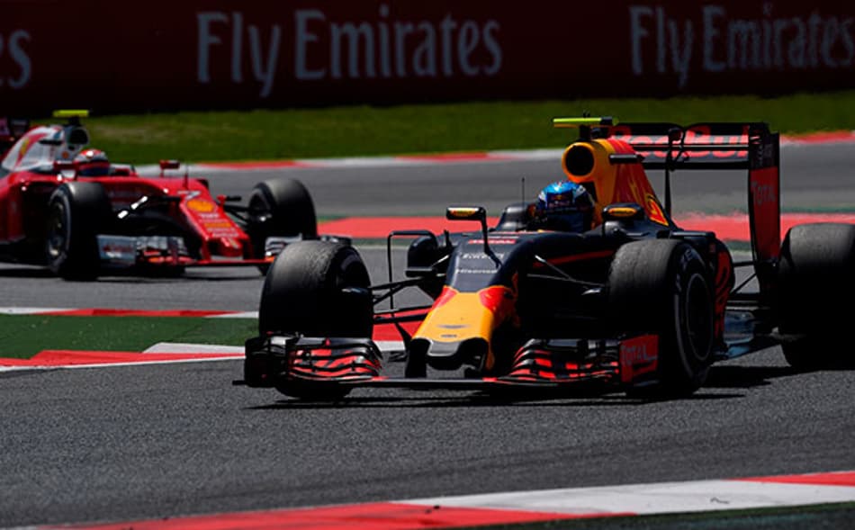 Max Verstappen triunfa no GP da Espanha em sua estreia na Red Bull
