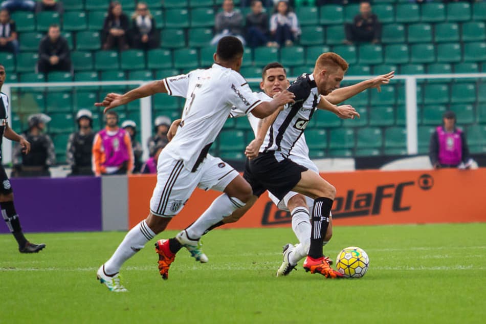 AGORA! Figueirense e Ponte Preta duelam no Orlando Scarpelli