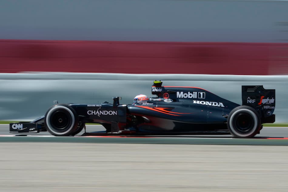 Honda confirma que McLaren será sua única cliente em 2017