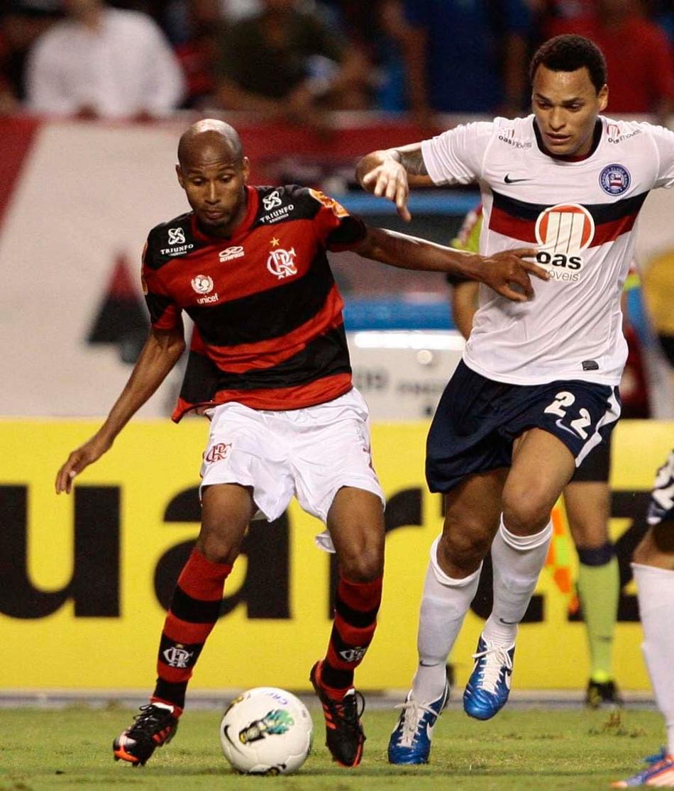 Vira-casaca no Fla-Flu! Veja os jogadores que trocaram de time e foram para o rival