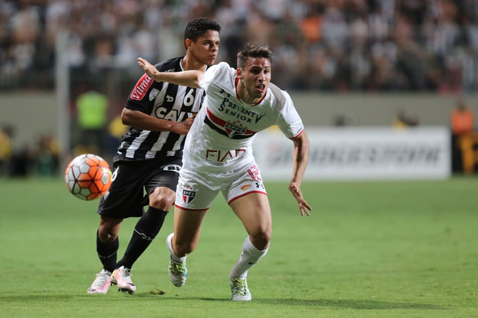 Atlético Nacional e São Paulo fazem semifinal de times goleadores e que são muito fortes em casa